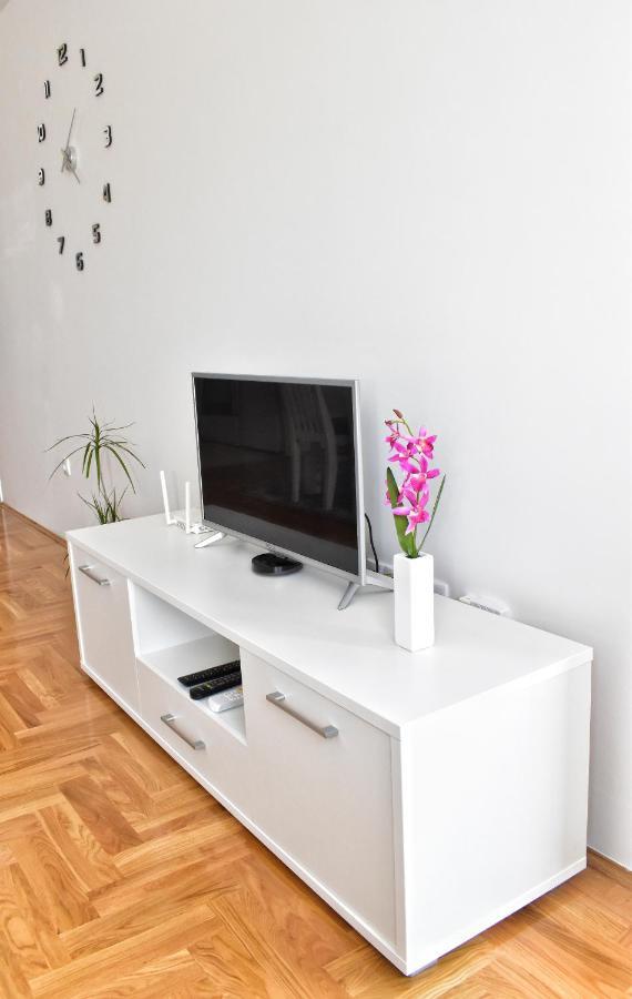 Apartman Dajana Trebin Dış mekan fotoğraf